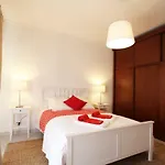 Poppy House In Anjos Apartment Lissabon